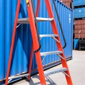 Escalera de Tijera con Plataforma en Fibra de Vidrio Certificada 5 pasos