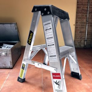 Escalera Tijera Aluminio Certificada 2 pasos