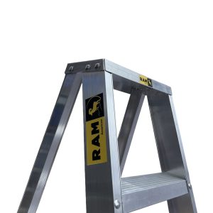 Escalera RAM Tijera  Aluminio 11 pasos