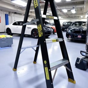 Escalera RAM Tijera Aluminio Negra 4 pasos Protop