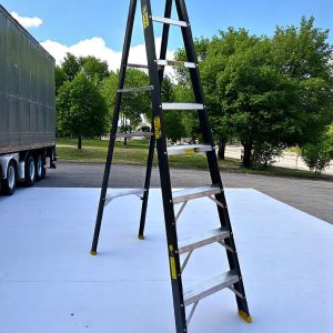 Escalera RAM Tijera  Aluminio Negra 8 pasos