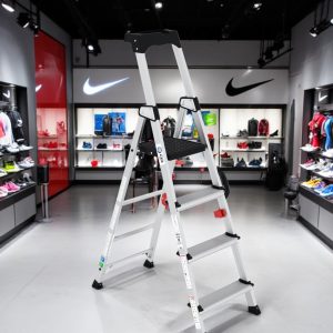 Escalera Plataforma Compacta RAM 4 pasos